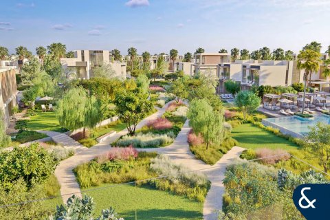 Villa in Dubai Land, UAE 4 bedrooms, 480 sq.m. № 667005 - photo 7