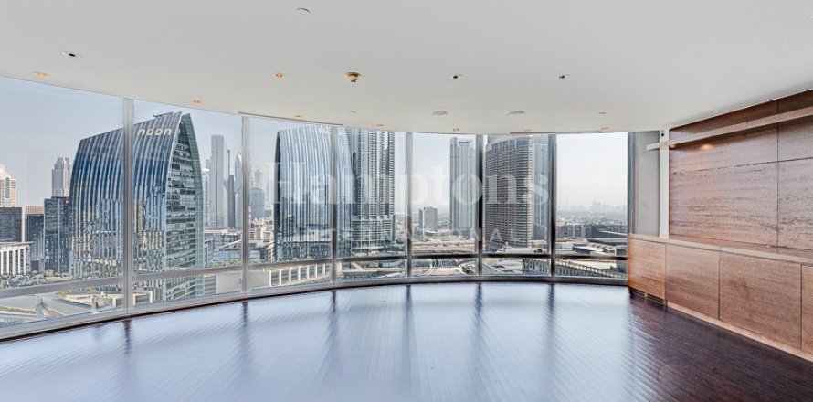 Appartement in Burj Khalifa, Dubai, VAE 3 slaapkamers, 216.735 vr.m. nr 708939