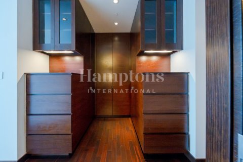 Appartement te huur in Burj Khalifa, Dubai, VAE 3 slaapkamers, 216.73526676 vr.m., nr 708939 - foto 16