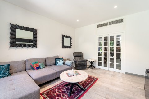 Müüa villa asukohaga Dubai, AÜE: 4 magamistoaga, 353 m² Nr 713367 - pilt 16