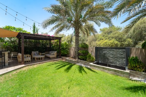 Müüa villa asukohaga Dubai, AÜE: 4 magamistoaga, 353 m² Nr 713367 - pilt 5