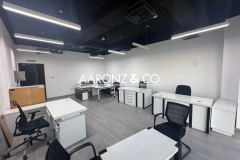 Üürile anda kontor asukohaga Business Bay, Dubai, AÜE: 49 m² Nr 693694 - pilt 3