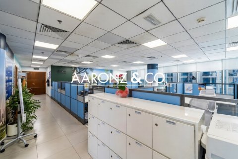 Üürile anda kontor asukohaga Business Bay, Dubai, AÜE: 155 m² Nr 693697 - pilt 2