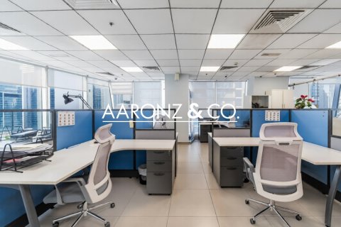 Üürile anda kontor asukohaga Business Bay, Dubai, AÜE: 155 m² Nr 693697 - pilt 4