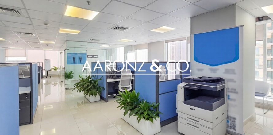 Kontor asukohaga Business Bay, Dubai, AÜE: 155 m² Nr 693697