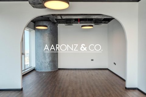 Üürile anda kontor asukohaga Business Bay, Dubai, AÜE: 111 m² Nr 693695 - pilt 3