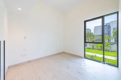 Villa sa Al Furjan, Dubai, UAE 4 silid-tulugan, 331 sq.m. № 738139 - larawan 6