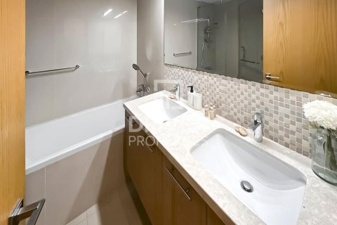 Apartman u gradu Downtown Dubai (Downtown Burj Dubai), Dubai, UAE 2 spavaće sobe, 119 m2 Br. 682749 - Slika 14