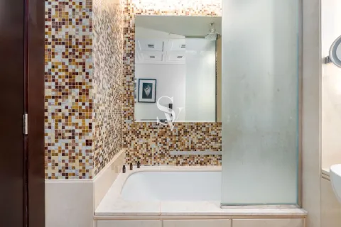 Appartement te koop in Downtown Dubai (Downtown Burj Dubai), Dubai, VAE 48 vr.m., nr 690977 - foto 15