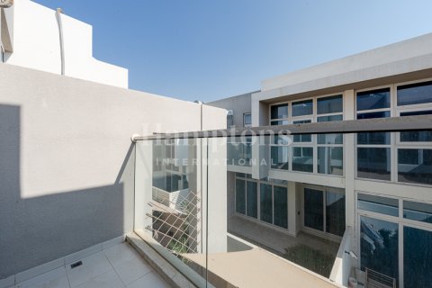Dubai、UAE にあるタウンハウスの賃貸物件 3ベッドルーム、157.93510000 m2、No583388 - 写真 21