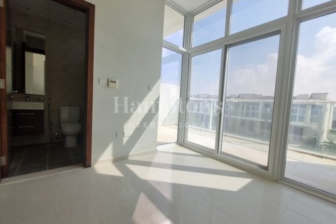 Řadový dům v Dubai, SAE 5 ložnice, 227.89105900 m² Č.: 583390 - fotografie 16
