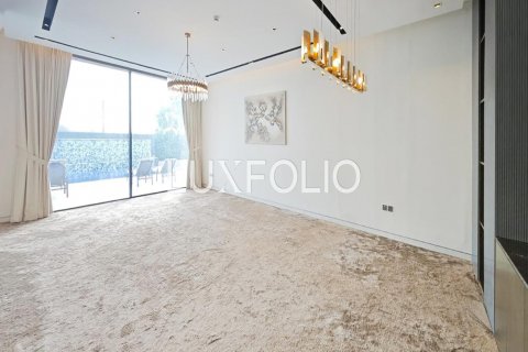 Vila di Dubai Hills Estate, Dubai, UEA 6 kamar tidur, 1078 m2 nomor 628358 - foto 17