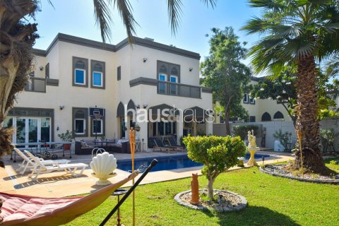 Vilë në Jumeirah Park, Dubai, Emiratet e Bashkuara Arabe 5 dhoma gjumi, 436 m2. № 626098 - Foto 1