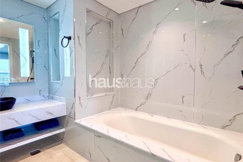 Apartment in Business Bay, Dubai, UAE 1 bedroom, 91 sq.m. № 626096 - photo 11