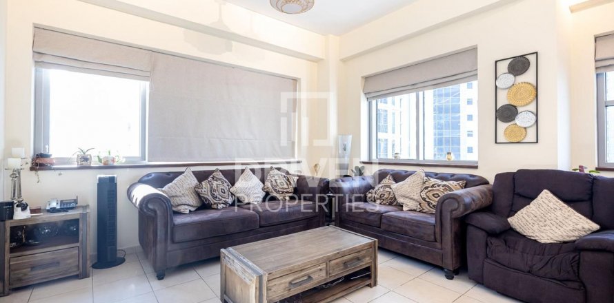 Apartment in Business Bay, Dubai, UAE 3 bedrooms, 170 sq.m. № 601994