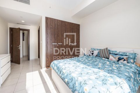 Apartment in Business Bay, Dubai, UAE 3 bedrooms, 170 sq.m. № 601994 - photo 15