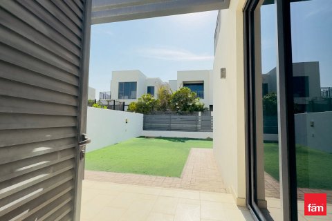 Vila v Dubai Hills Estate, SAE 4 spálne, 326 m2 č. 659004 - Fotografia 8