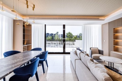 Müüa villa asukohaga Jumeirah, Dubai, AÜE: 4 magamistoaga, 421 m² Nr 653247 - pilt 2