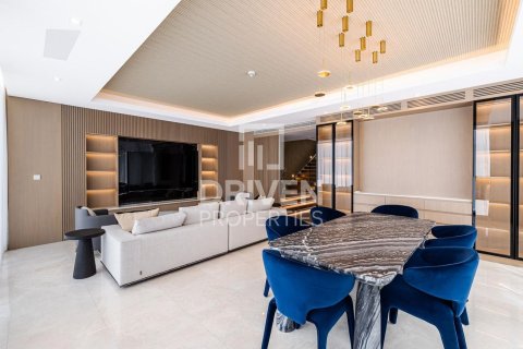 Müüa villa asukohaga Jumeirah, Dubai, AÜE: 4 magamistoaga, 421 m² Nr 653247 - pilt 4