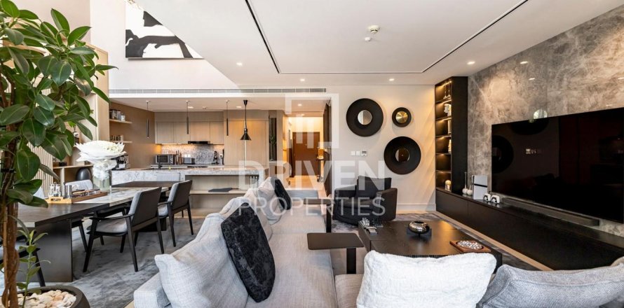 Villa asukohaga Jumeirah, Dubai, AÜE: 3 magamistoaga, 275 m² Nr 653249