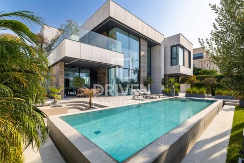 Müüa villa asukohaga Jumeirah, Dubai, AÜE: 4 magamistoaga, 1030 m² Nr 653248 - pilt 1