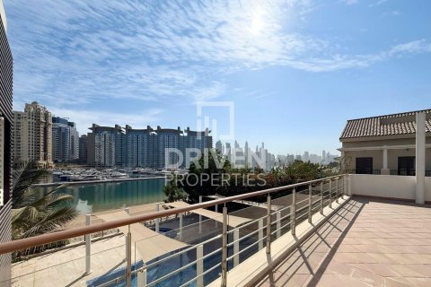 Villa til leie i Palm Jumeirah, Dubai, Emiratene 6 soverom, 1245.37 kvm Nr. 745827 - Foto 2