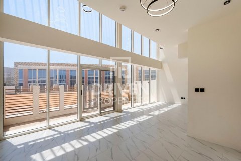 Vilë në Dubai Land, Emiratet e Bashkuara Arabe 4 dhoma gjumi, 326 m2. № 603240 - Foto 2