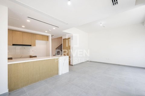 Appartamento in affitto a Dubai Land, Dubai, EAU 4 camere da letto, 260 mq. № 603238 - foto 15