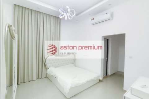 Villa en alquiler en Dubai, EAU 4 dormitorios, 557.4 m2 № 670369 - foto 15