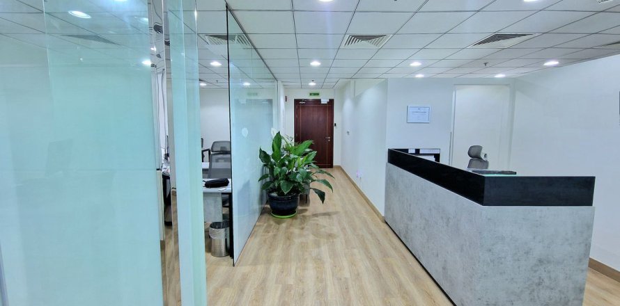 Kancelarija u Dubai, UAE 111.4 m2 Br. 699867
