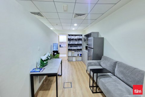 Oficina en Dubai, EAU 111.4 m² № 699867