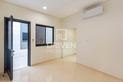 Вилла Умм-Сукейм, Дубай, БАӘ-да 7 жатын бөлмелер, 1161 м² № 682913 - фото 25