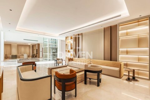 Вилла Умм-Сукейм, Дубай, БАӘ-да 7 жатын бөлмелер, 1161 м² № 682913 - фото 7