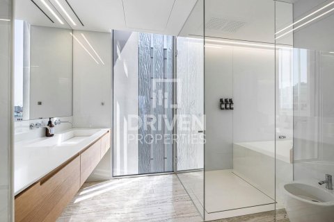 Apartment in Palm Jumeirah, Dubai, UAE 3 bedrooms, 226 sq.m. № 682652 - photo 25