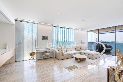 Apartment in Palm Jumeirah, Dubai, UAE 3 bedrooms, 226 sq.m. № 682652 - photo 2