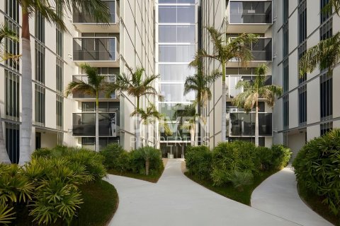 Apartment in Palm Jumeirah, Dubai, UAE 3 bedrooms, 226 sq.m. № 682652 - photo 28