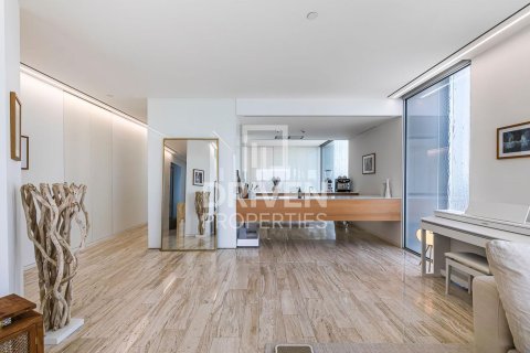 Apartment in Palm Jumeirah, Dubai, UAE 3 bedrooms, 226 sq.m. № 682652 - photo 4