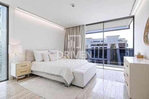 Apartment in Palm Jumeirah, Dubai, UAE 3 bedrooms, 226 sq.m. № 682652 - photo 19