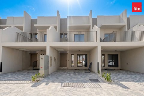 Shtëpi në qytet në Mohammed Bin Rashid City, Dubai, Emiratet e Bashkuara Arabe 2 dhoma gjumi, 121.4 m2. № 738607
