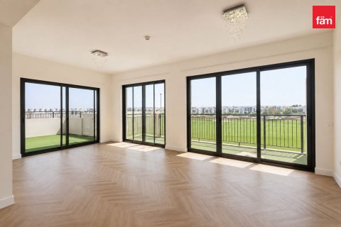 Appartamento a Dubai, EAU 3 camere da letto, 212.9 mq. № 738605