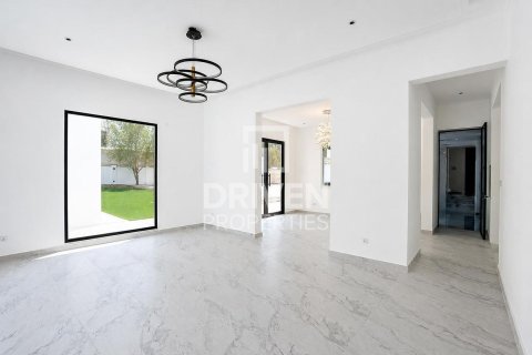 Villa in Al Barari, Dubai, UAE 6 bedrooms, 1902.84 sq.m. № 762603 - photo 14