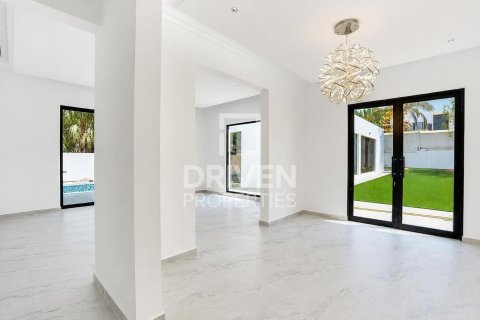 Villa in Al Barari, Dubai, UAE 6 bedrooms, 1902.84 sq.m. № 762603 - photo 2