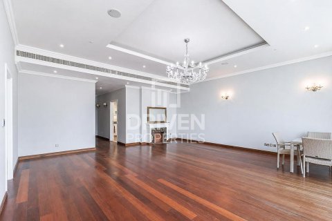 Apartmen di Palm Jumeirah, Dubai, UAE 3 bilik tidur, 211.82 meter persegi № 762606 - foto 1