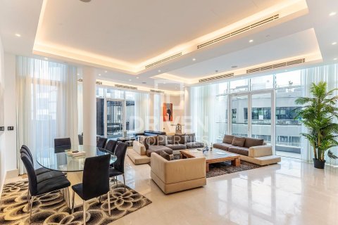 Penthouse in Palm Jumeirah, Dubai, UAE 4 bedrooms, 497.4 sq.m. № 762607 - photo 2