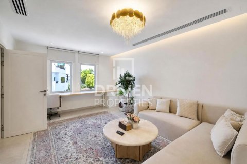 וילה להשכרה ב The Villa, Dubai, איחוד האמירויות  4 חדרי שינה, 1357.5 מ"ר, מספר 762605 - תמונה 17