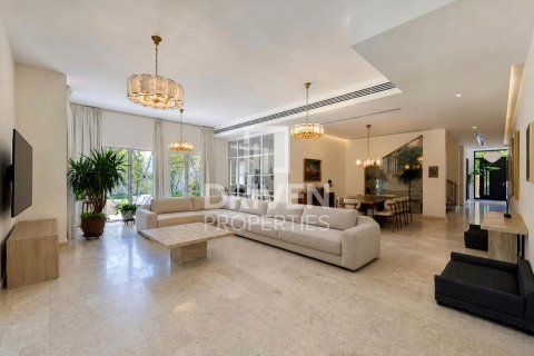 וילה להשכרה ב The Villa, Dubai, איחוד האמירויות  4 חדרי שינה, 1357.5 מ"ר, מספר 762605 - תמונה 7