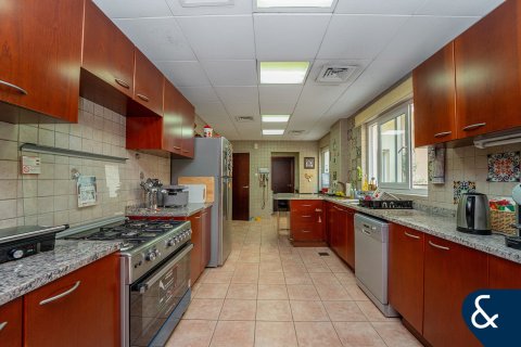 Rumah bandar di Green Community, Dubai, UAE 3 bilik tidur, 454 meter persegi № 685090 - foto 13