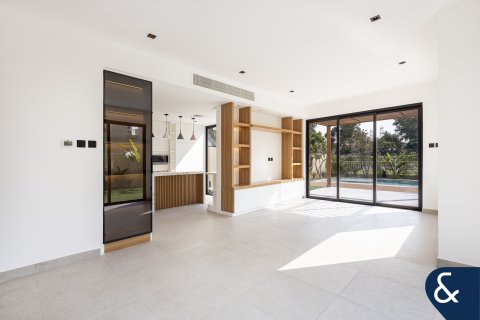 Villa itt: The Springs, Dubai, EAE, 4 hálószoba, 210 m², azonosító: 685108 - fénykép 4