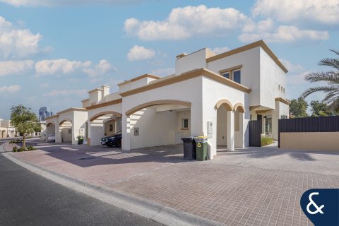 Villa itt: The Springs, Dubai, EAE, 4 hálószoba, 210 m², azonosító: 685108 - fénykép 2
