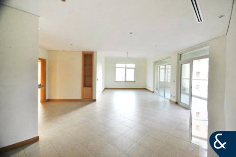 Apartment sa Palm Jumeirah, Dubai, UAE 3 silid-tulugan, 199 sq.m. № 685107 - larawan 2